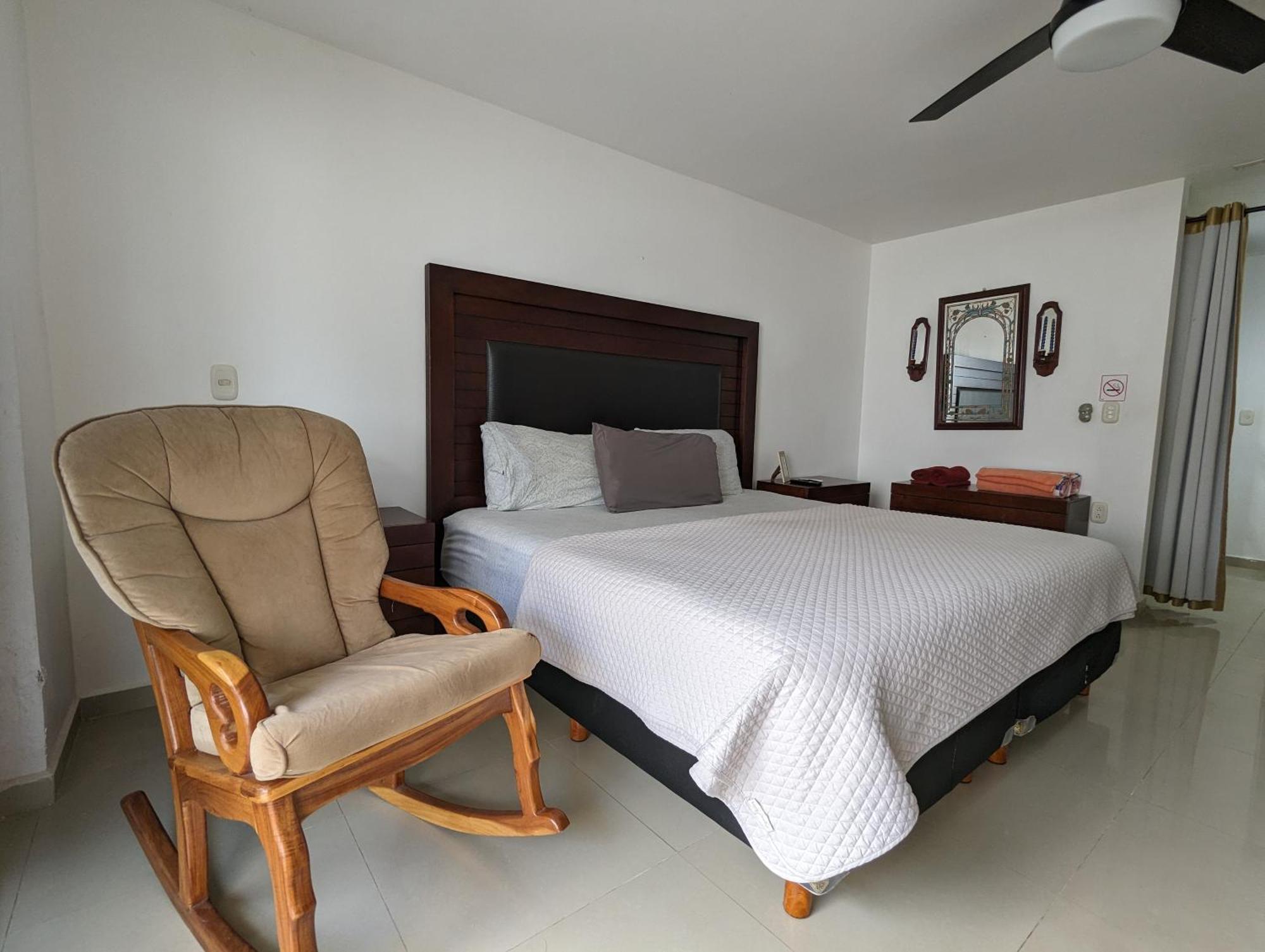 Villa Aurora Beautiful Beachfront Apartment Cancun Exterior photo